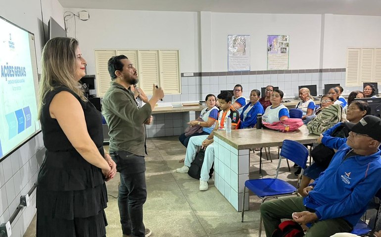 Visa de Maceió promove capacitação para alunos da EJAI em escola no Antares