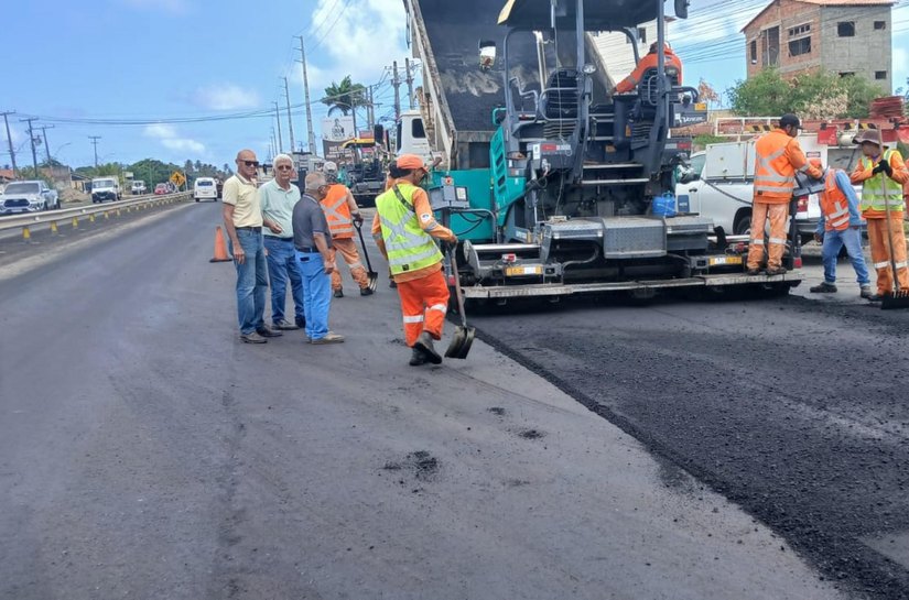 Rodovia AL 101-Sul está com asfalto renovado para garantir mais segurança aos condutores no Carnaval