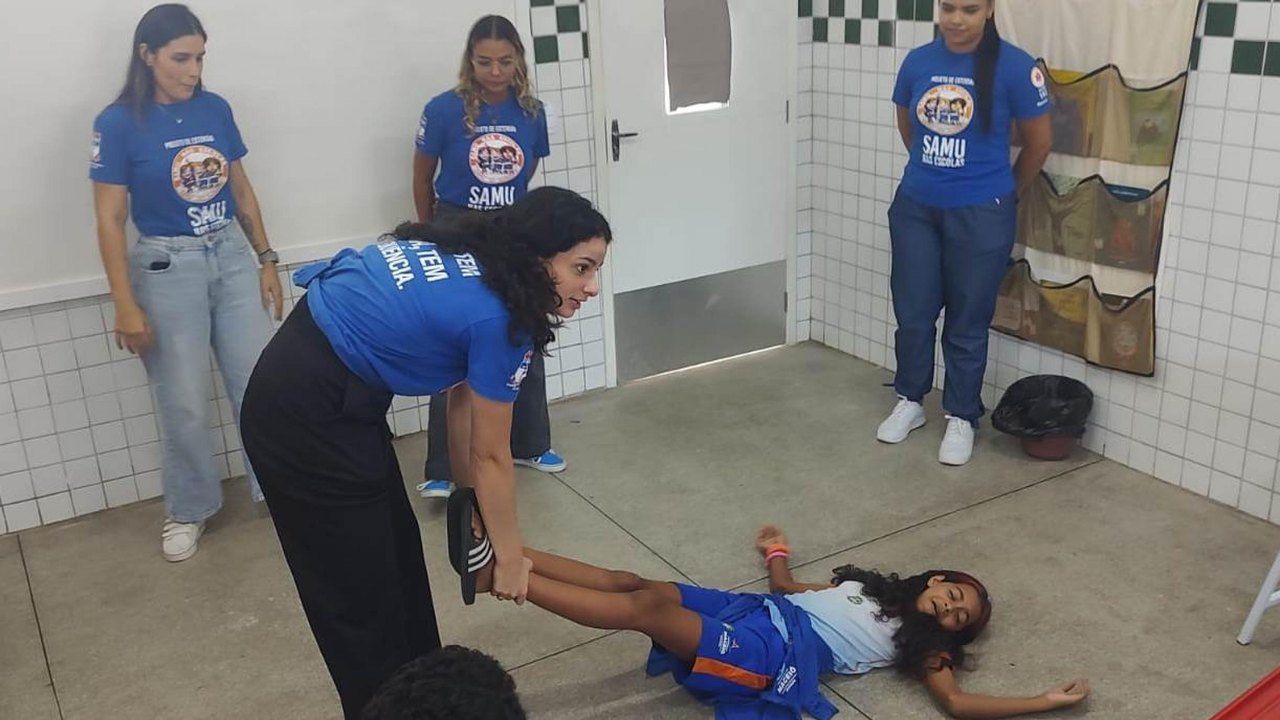 Samu nas Escolas encerra 2024 com ação educativa em escola municipal  Audival Aurélio da Silva
