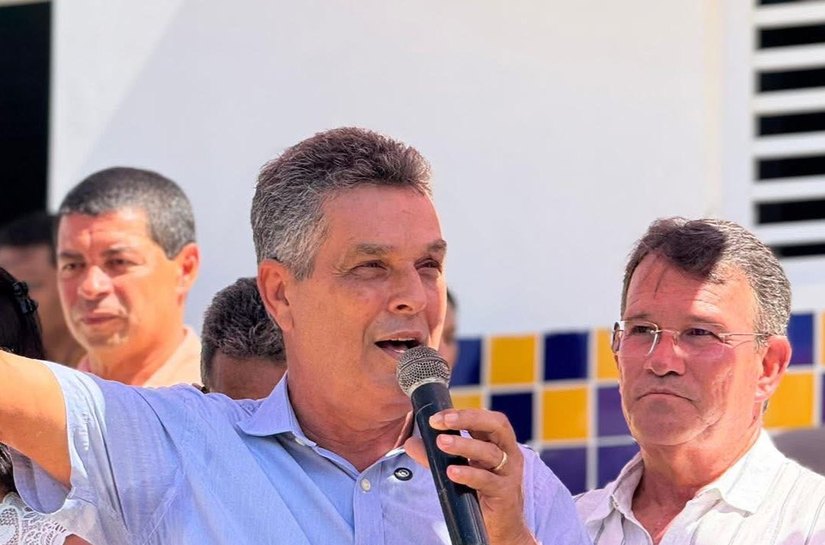 Prefeito de Branquinha assina ordem de serviço para construção de novos espaços