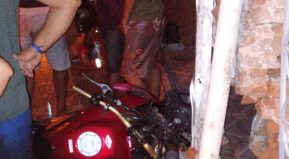 acidente de moto militar