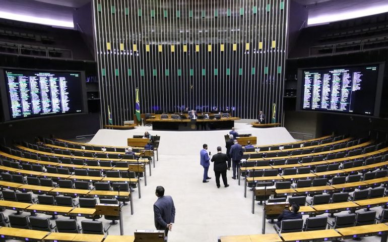 Maior número de deputados aprovado pela Câmara pode custar R$ 64,8 mi por ano