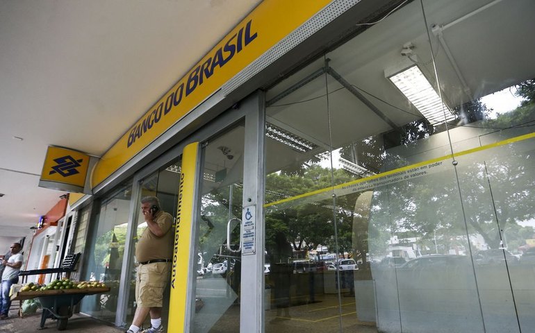 Bancos realizam mutirão para negociação de dívidas em atraso