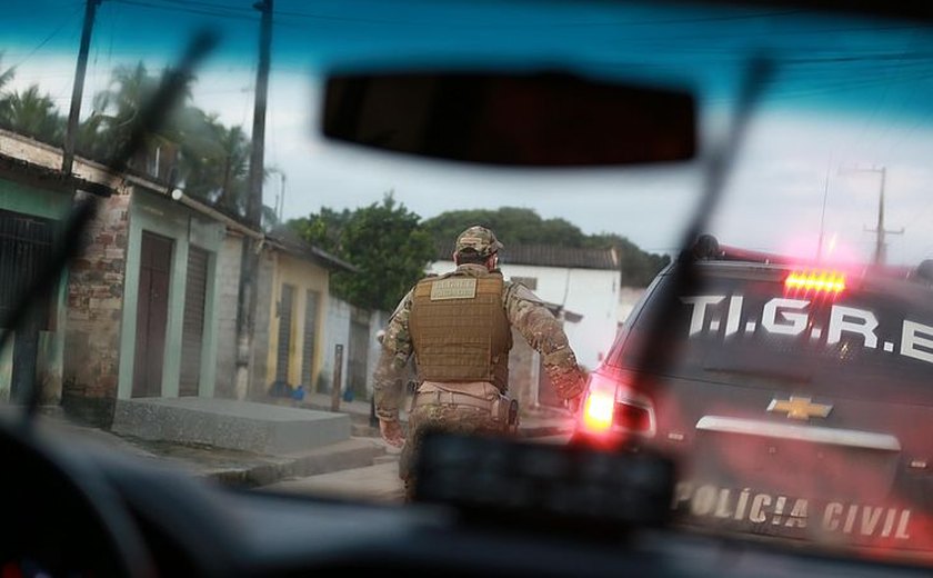 Polícia deflagra operações em Alagoas em busca de criminosos; cinco são presos