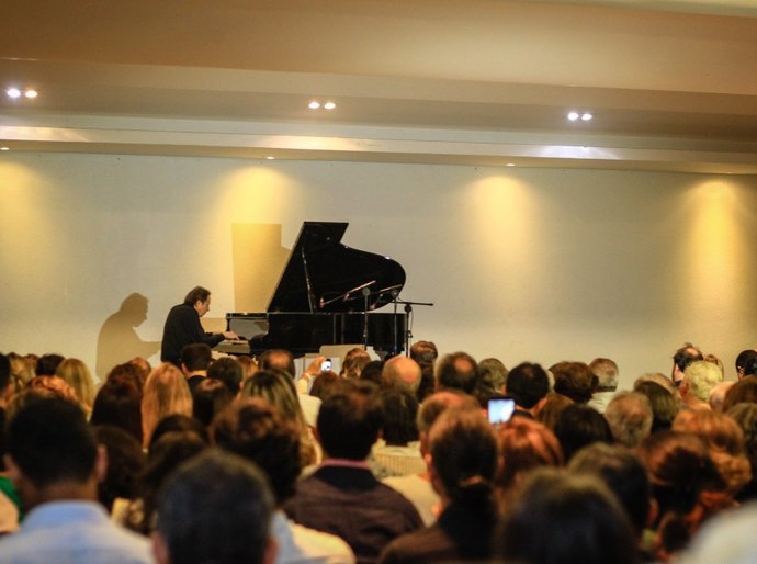 Pianista Arthur Moreira Lima homenageia os 200 anos de Maceió