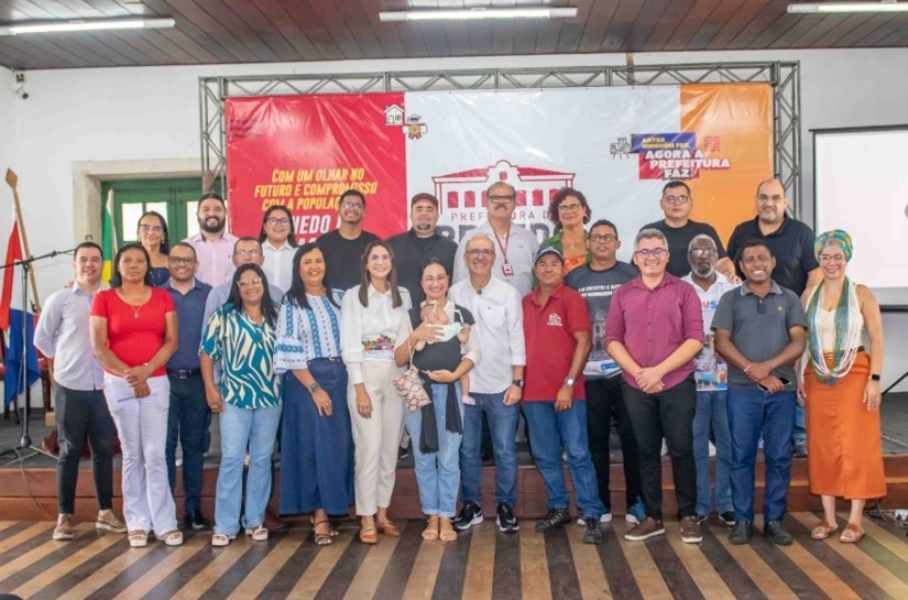 Prefeito Ronaldo Lopes empossa Conselho Municipal de Políticas Culturais