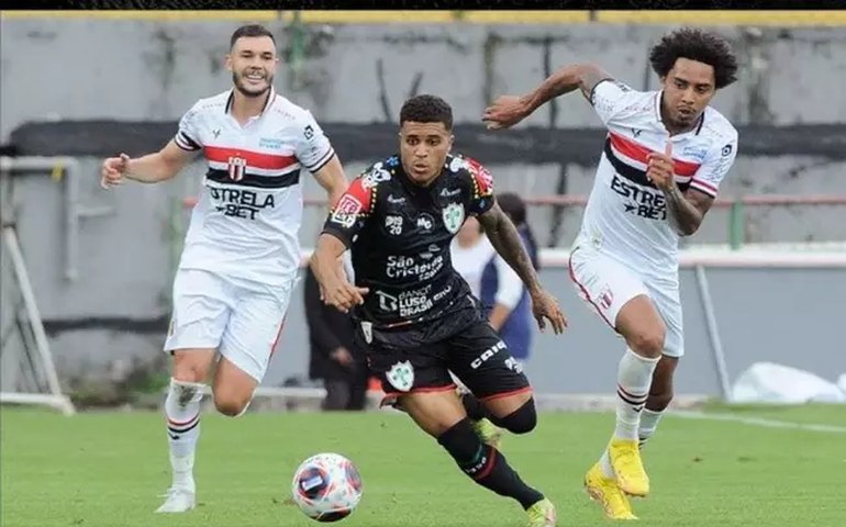 Portuguesa retorna à elite do Paulistão com derrota diante do Botafogo no Canindé