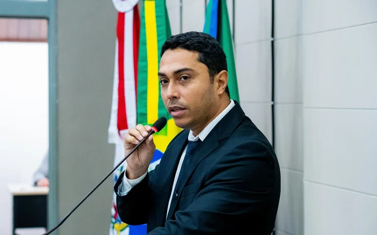 Vídeo: vereador foi a 'Bucha de Canhão' para defender JHC e o IPREV Maceió