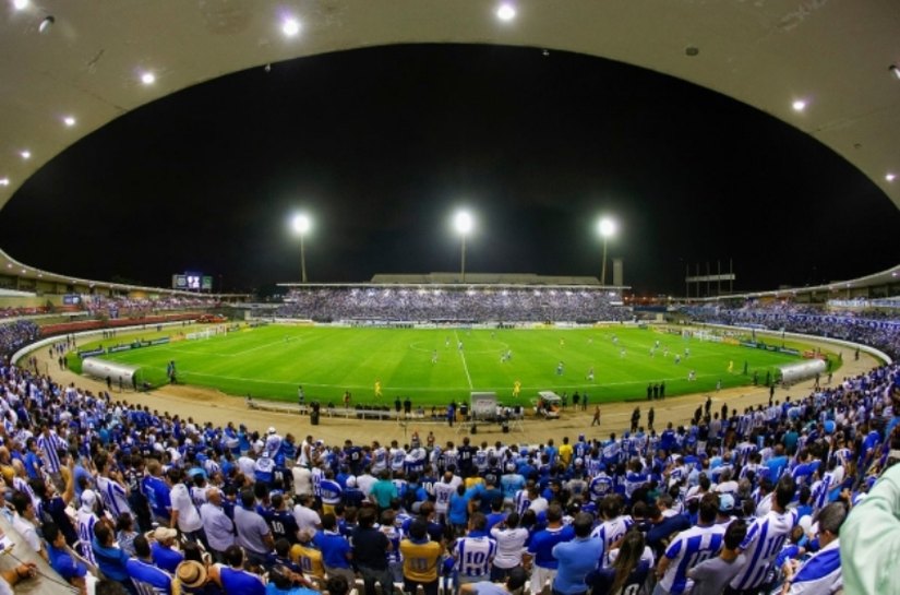 Governador sanciona lei que autoriza bebidas alcoólicas em eventos esportivos