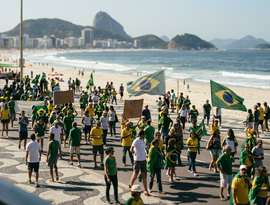 Manifestação bolsonarista reúne 4,7 mil em Copacabana, segundo USP