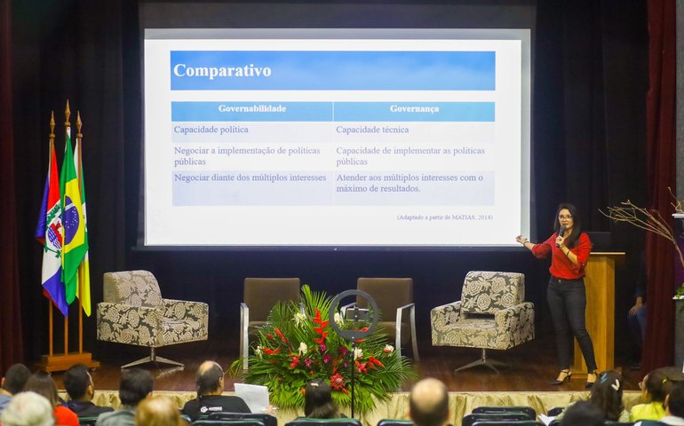 Gestão Inovadora: Arapiraca mobiliza servidores municipais e acadêmicos em Seminário promovido pelo Programa Viver Melhor