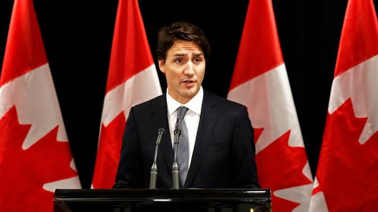 Premiê do Canadá condena violência e reafirma apoio a Lula