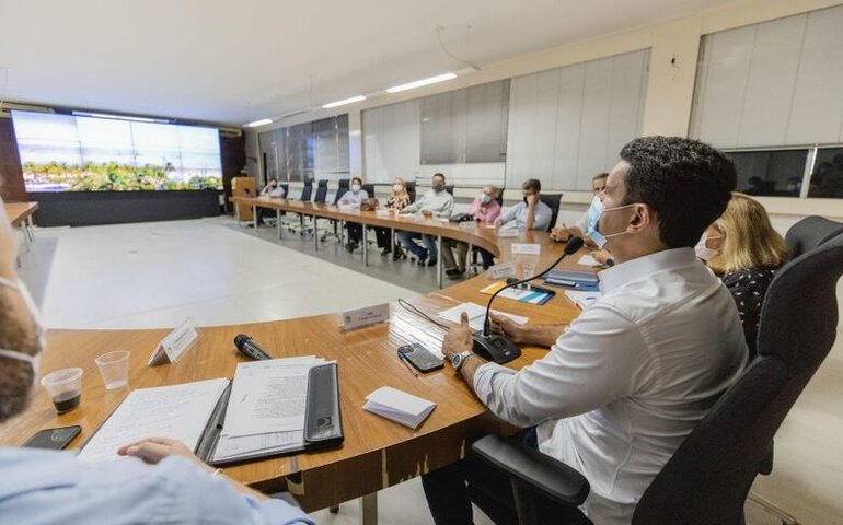 Prefeito JHC se reúne com trade turístico para apresentar investimentos e avanços do setor