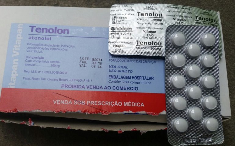 FPI flagra centenas de medicamentos vencidos no centro de saúde de Feira Grande