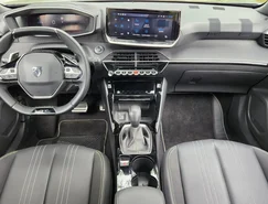 Peugeot aposta na tecnologia híbrida e amplia vendas da linha 2008 2026 - Sérgio Dias (7).jpeg 