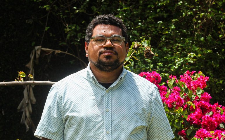 Jean Albuquerque lança audiolivro de “A ressaca do mar trincou meus ossos” e dá voz aos próprios versos