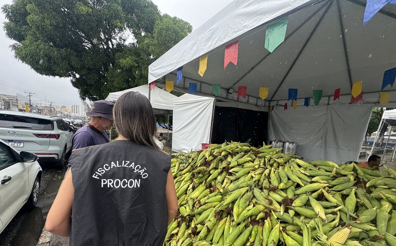 Milho tem variação de até R$ 30 em pesquisa junina do Procon Maceió