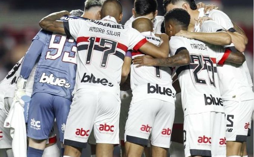 São Paulo 'desliga', vê Alianza Lima apagar brilho de Ferreirinha e só empata pela Libertadores