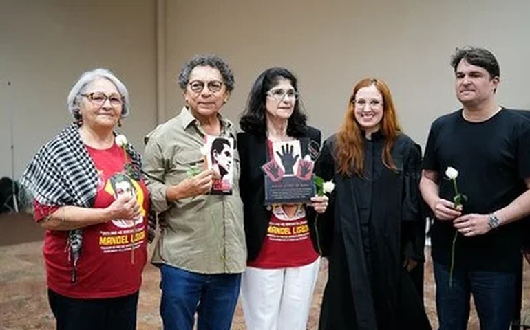 Emoção pautou a diplomação póstuma dos estudantes da Ufal mortos pela Ditadura