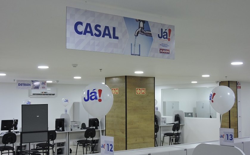 Casal integra prestação de serviços na nova Central Já! no Centro de Maceió