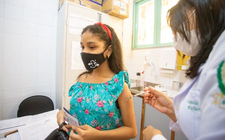 Covid-19: Traipu inicia aplicação de dose de reforço em crianças de 3 a 4 anos