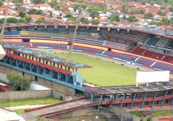 Promotoria realiza audiência para garantir os direitos do torcedor no estádio Rei Pelé