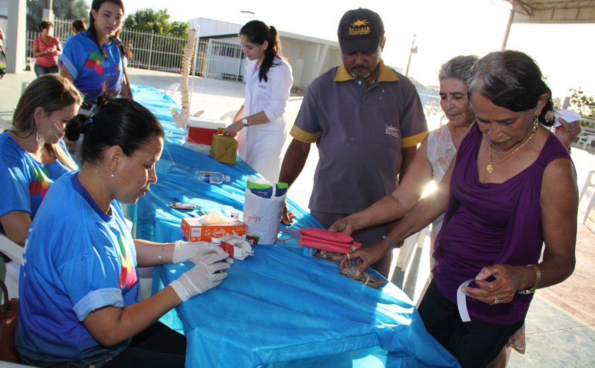 Arapiraca: Dia Internacional do Idoso é celebrado com ações sociais