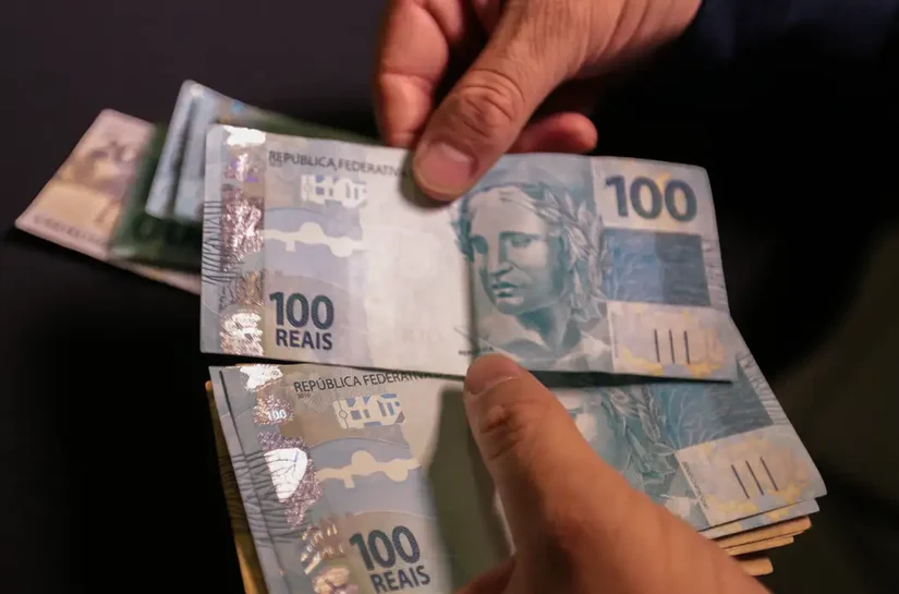 País deixa de arrecadar R$ 200 bi por ano por distorções na cobrança de impostos, aponta estudo