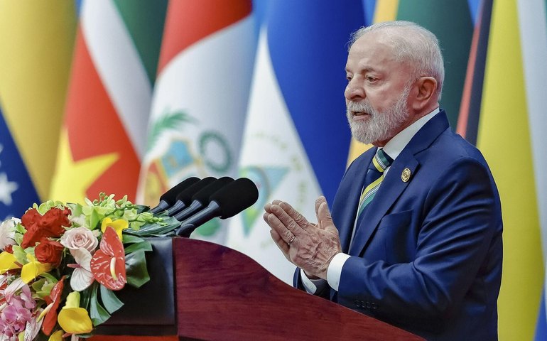 'Futuro da América Latina depende de querer ser grande ou continuar pequeno', diz Lula na China