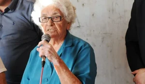 Aos 99 anos, Lourdes Monteiro envia mensagem de Ano Novo e renova esperança ao povo de Palmeira dos Índios; vídeo