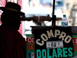 Bolívia congela preço dos combustíveis por 6 meses em meio à crise de abastecimento
