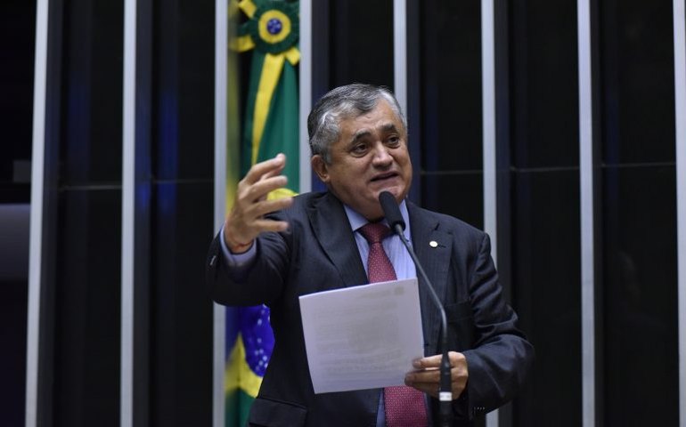 Líder do governo estima arrecadar até R$ 205 bi em 2024 com medidas saneadoras da Fazenda