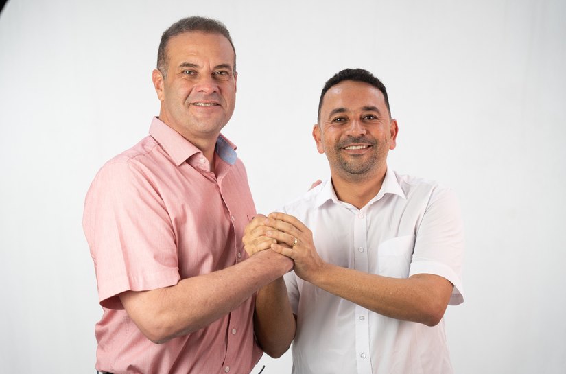 Pré-candidatos, Antonino e Dalmo participam de grande adesivaço neste sábado (22)
