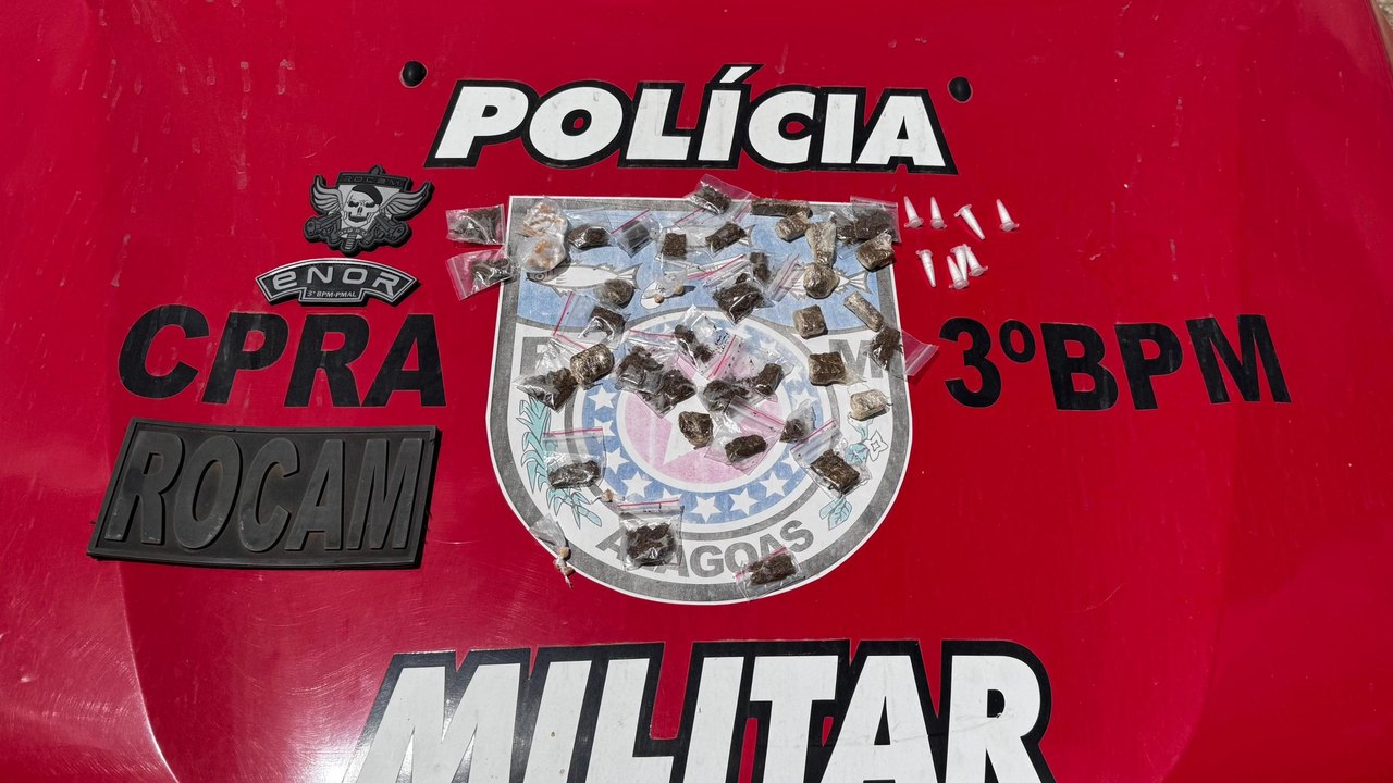 PM apreende arma, recupera veículos roubados e prende foragido da Justiça no Agreste