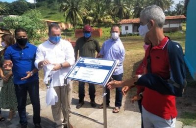 Henrique Vilela entrega ruas pavimentadas no centenário de Porto de Pedras