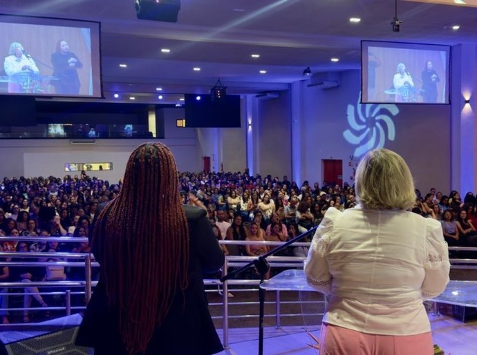Formação aborda inclusão para estudantes com TEA