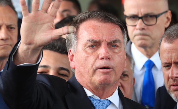 Bolsonaro pede ao STF para adiar audiências de acusação sobre tentativa de golpe Bolsonaro pede ao STF para adiar audiências de acusação sobre tentativa de golpe