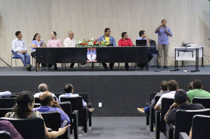 Semarh incentiva gestão participativa para uso das água do Canal do Sertão