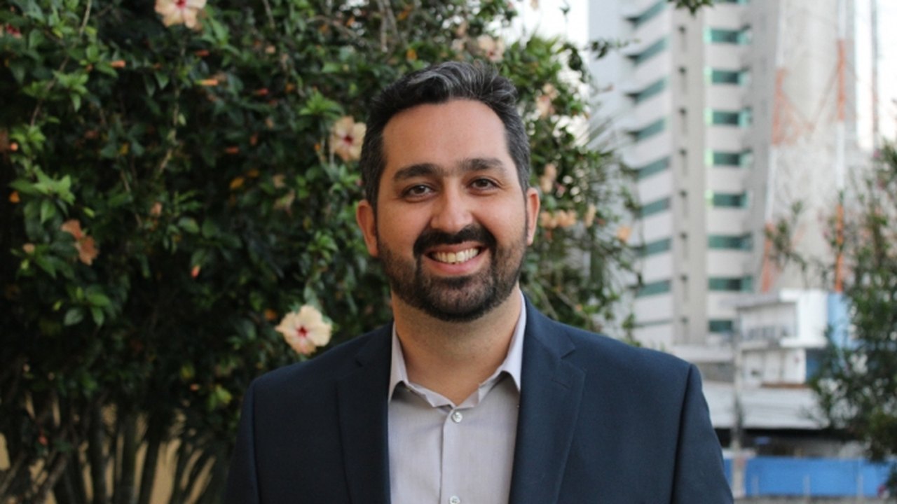 PSOL autoriza pré-candidatura de Basile a Prefeitura de Maceió
