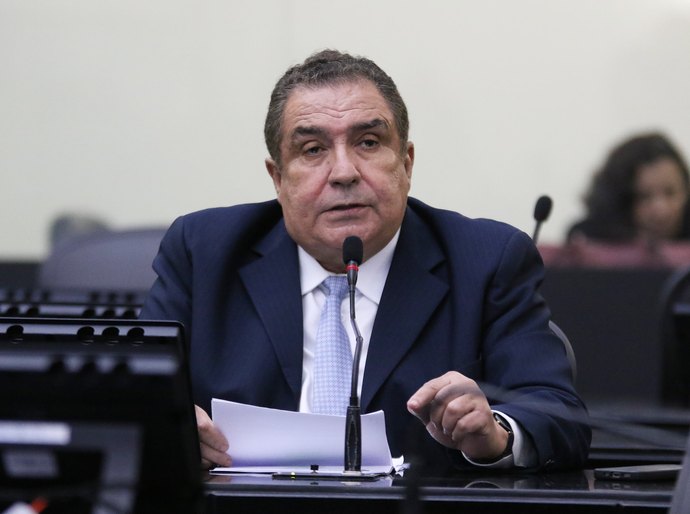 Inácio Loiola parabeniza a Academia Alagoana de Letras pelos seus 105 anos