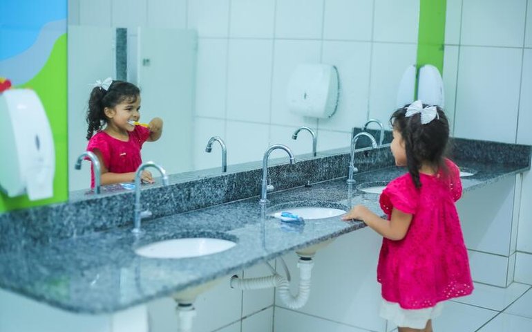 Projeto Criando Sorrisos ensina crianças a cuidar da saúde bucal