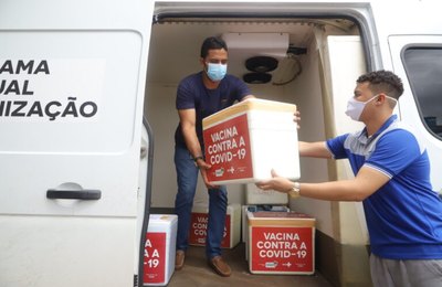 Mesmo fora do prazo recomendado, segunda dose da vacina contra Covid-19 deve ser tomada 