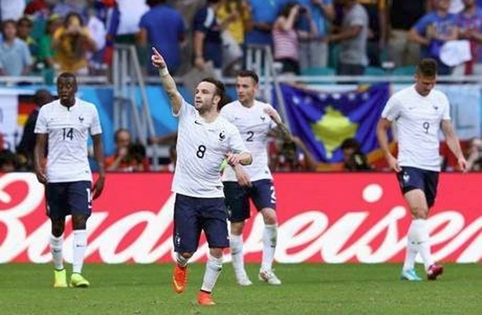 Baixinho Valbuena infernizou a defesa da Suíça na Fonte Nova/ Foto: Getty Images