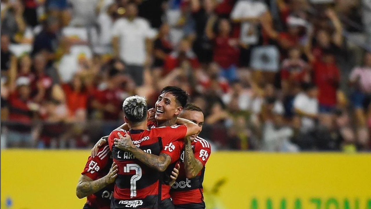 Campeonato Carioca começa com vitórias de Flamengo e Botafogo