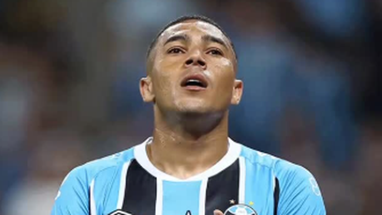 Grêmio é o time que mais sofre com 'Lei do Ex' no Brasileirão desde 2021; veja levantamento