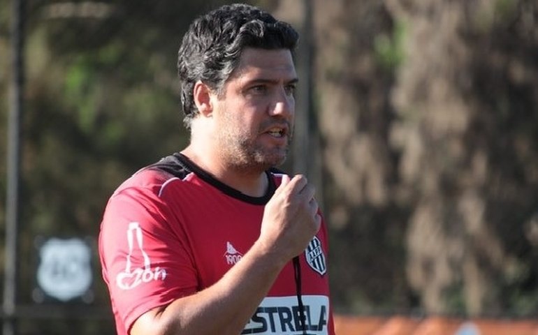 Após empate fora de casa, Felipe Moreira projeta 'sequência de vitórias' na Ponte Preta