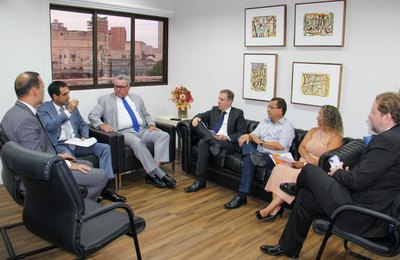 Corregedor-Geral dialoga com juízes para otimizar serviços da 16ª Vara