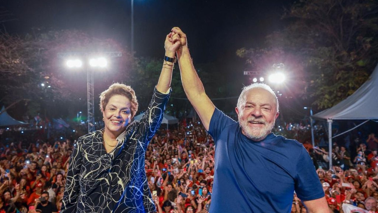 Dilma pede Lula no 1º turno: “Brizola jamais iria para Paris”