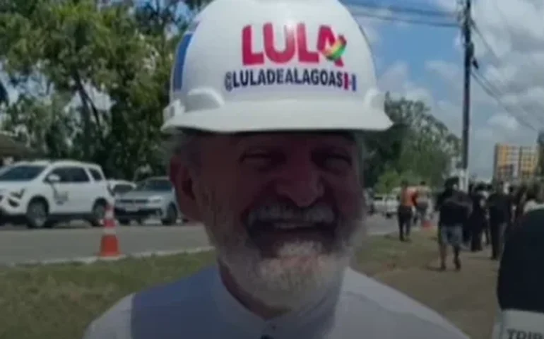 'Lula de Alagoas': sósia diverte presidente durante evento em Maceió; assista