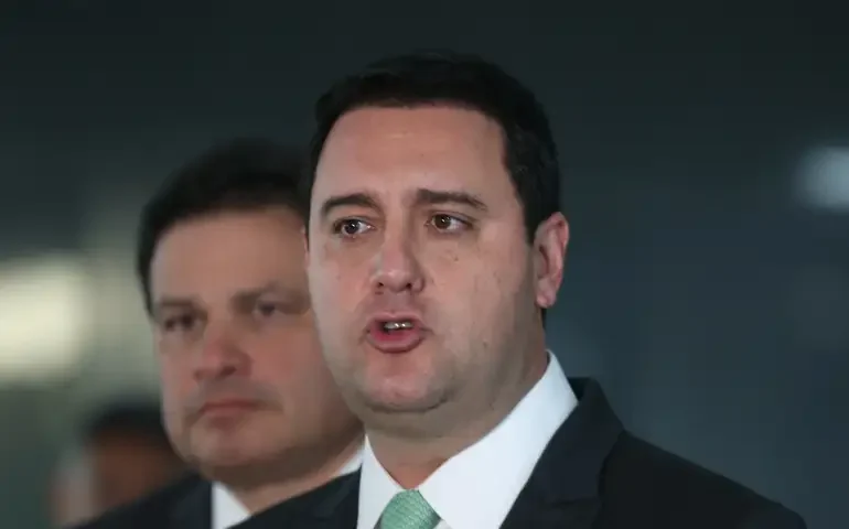 Ala governista do PSD vê Ratinho como único que dificultaria apoios regionais à Lula em 2026